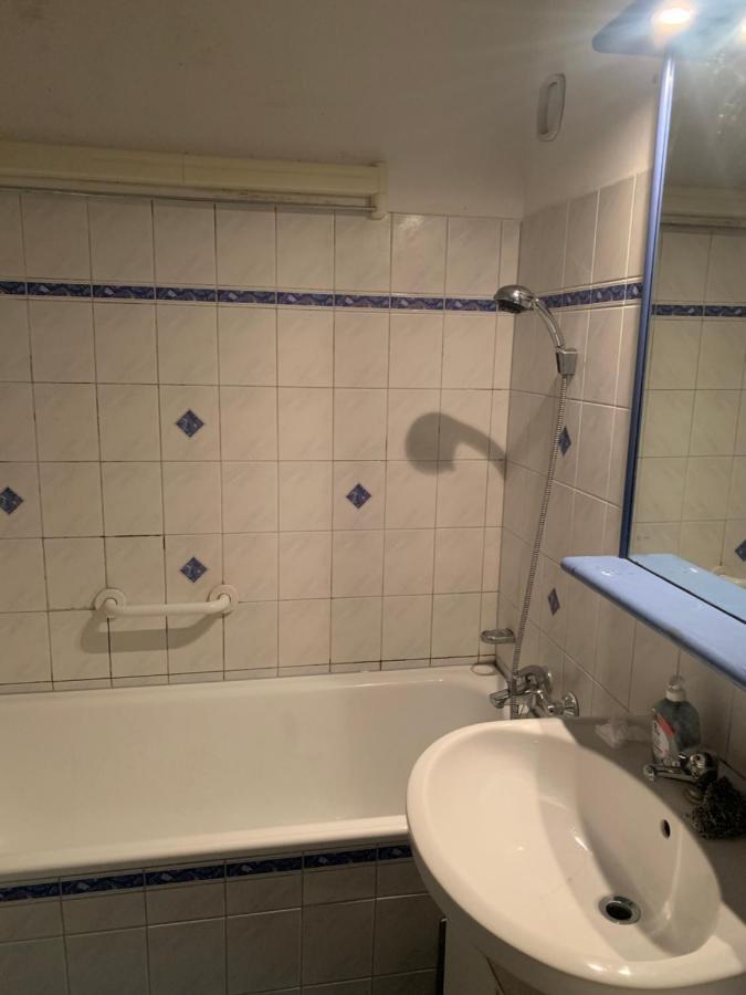 Sehr Schone Zimmer 1 In Wien Favoriten Екстер'єр фото